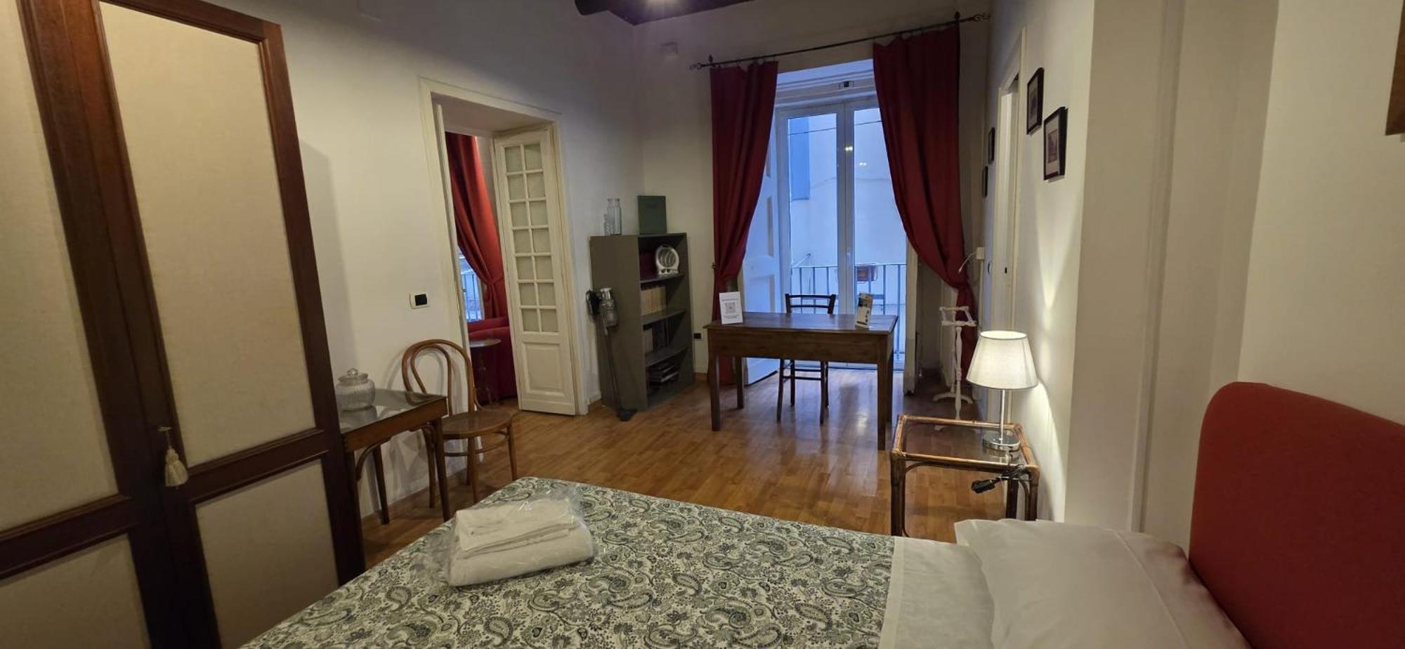 Appartamento Casa Toledo เนเปิลส์ ภายนอก รูปภาพ